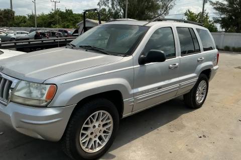 Photo of 2004 Jeep Grand Cherokee