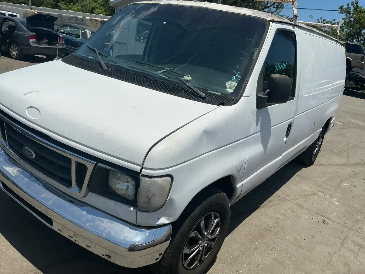 Photo of 1995 Ford Econoline