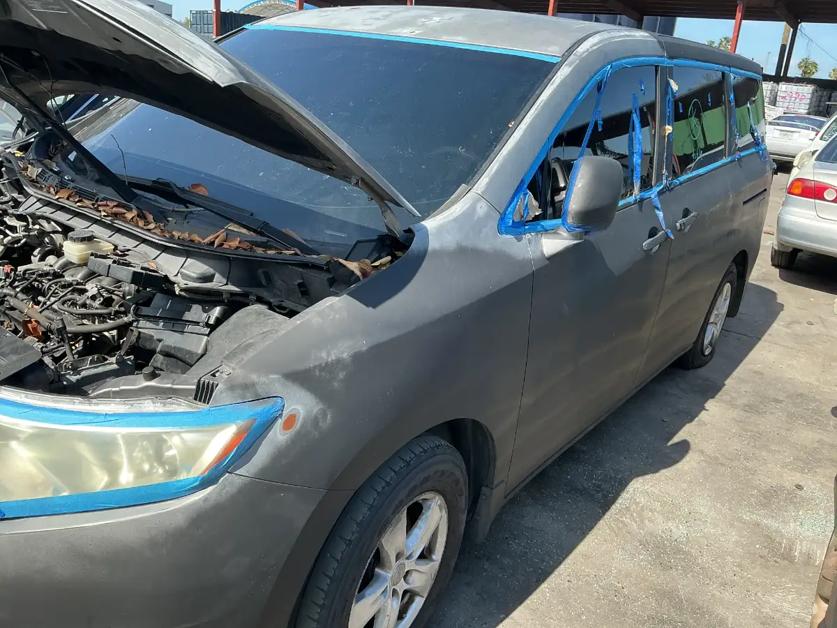 Photo of 2012 Nissan Quest