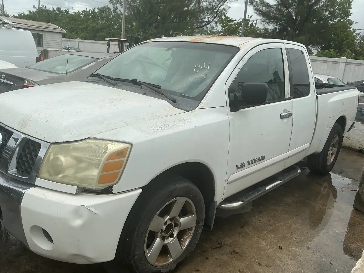 Photo of 2006 Nissan Titan