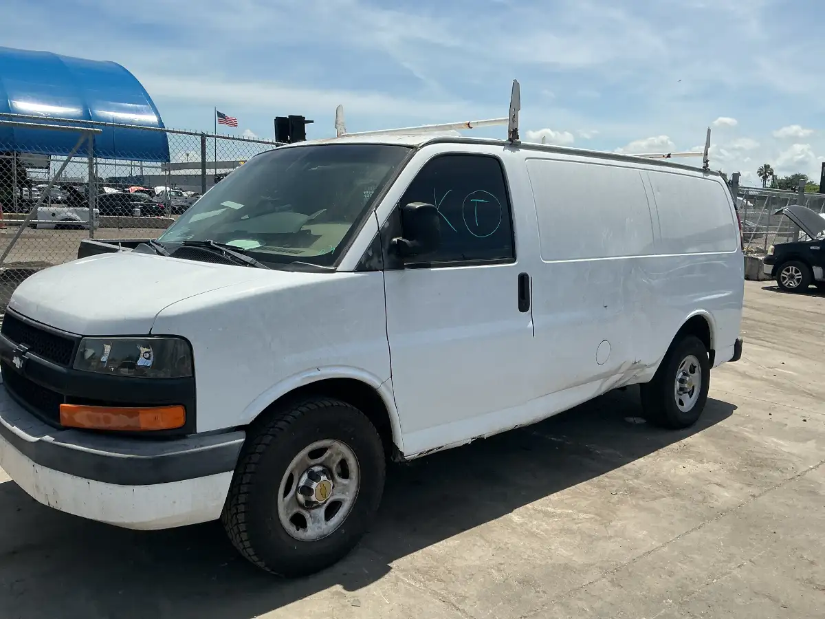 Photo of 2003 Chevrolet Express