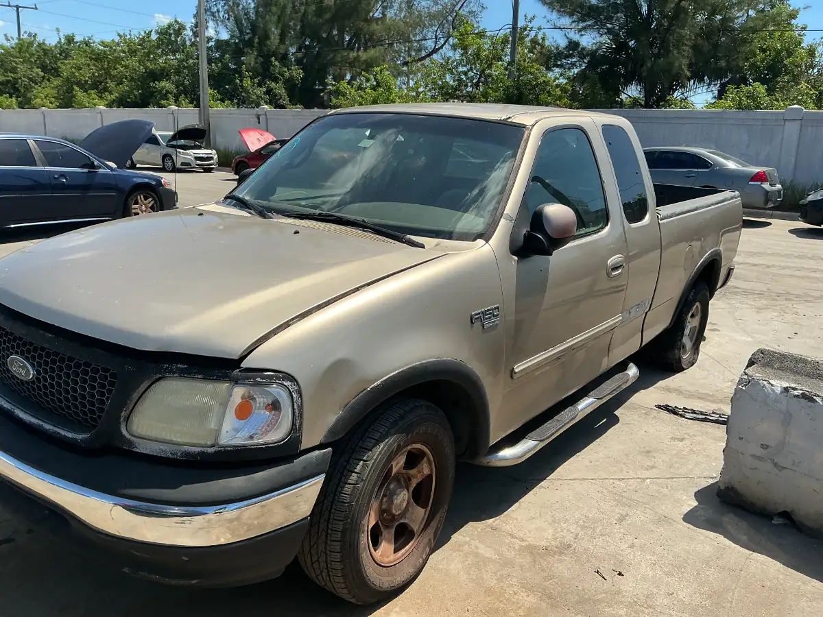 Photo of 1999 Ford F-150