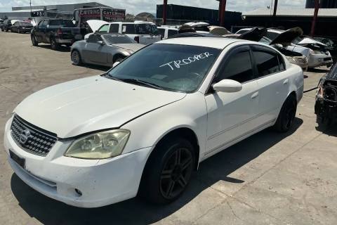 Photo of 2005 Nissan Altima