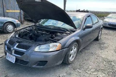 Photo of 2005 Dodge Stratus