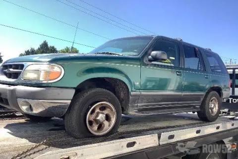 Photo of 1999 Ford Explorer