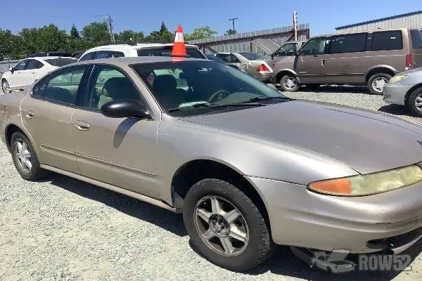 Photo of 2003 Oldsmobile Alero