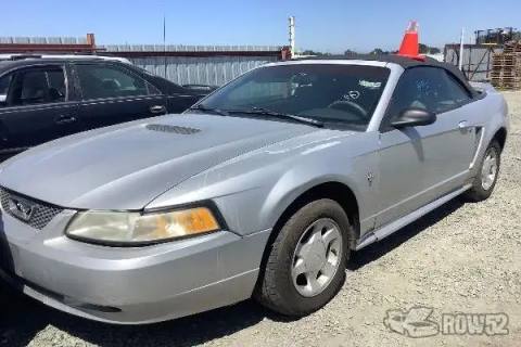 Photo of 2000 Ford Mustang