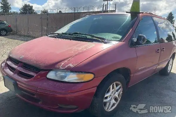 Photo of 1998 Dodge Caravan