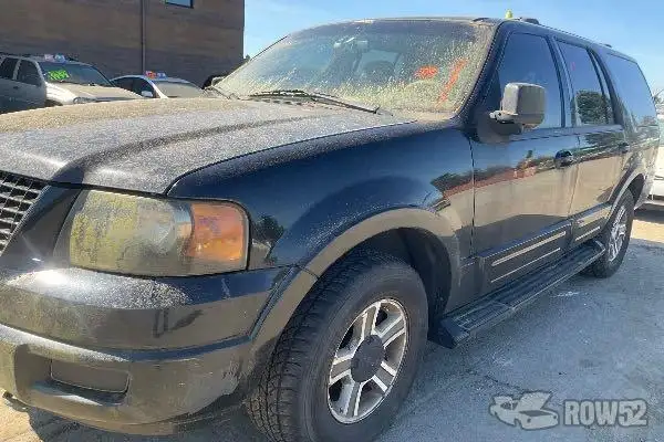 Photo of 2004 Ford Expedition