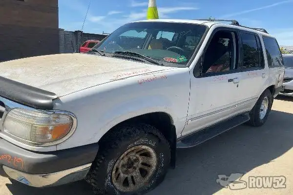 Photo of 2000 Ford Explorer