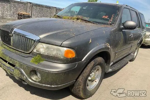 Photo of 2001 Lincoln Navigator