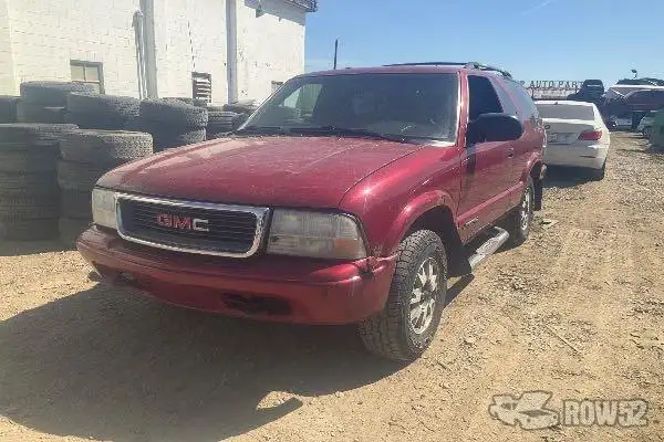 Photo of 2005 GMC Jimmy 1/2 Ton
