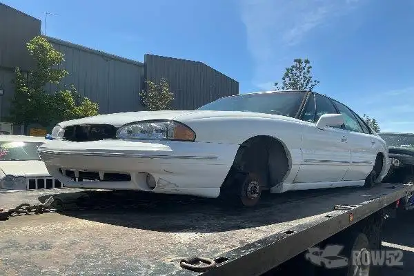 Photo of 1996 Pontiac Bonneville