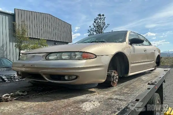 Photo of 2003 Oldsmobile Alero