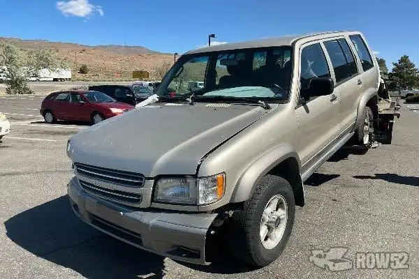 Photo of 2000 Isuzu Trooper