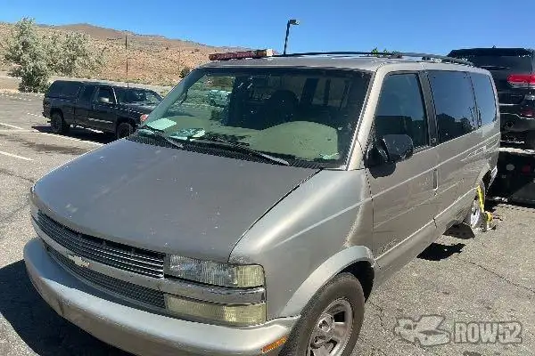 Photo of 2001 Chevrolet Astro