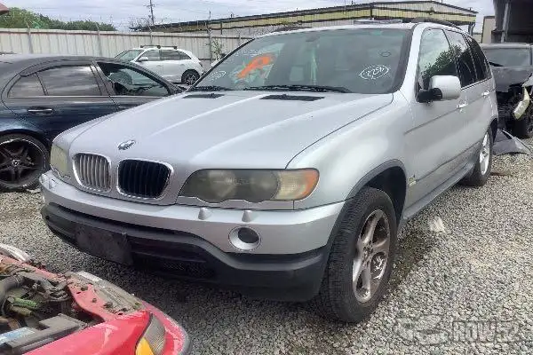 Photo of 2001 BMW X5
