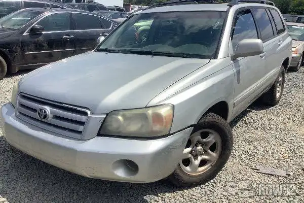 Photo of 2004 Toyota Highlander