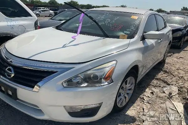 Photo of 2014 Nissan Altima