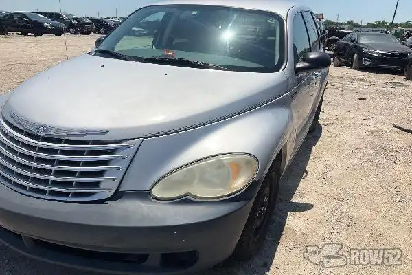 Photo of 2006 Chrysler PT Cruiser