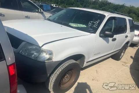 Photo of 2004 Ford Explorer