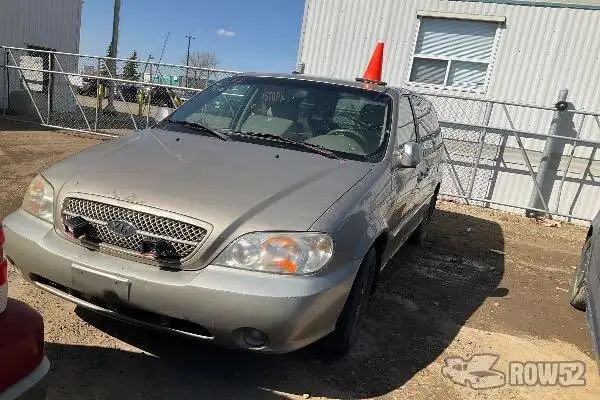 Photo of 2005 Kia Sedona