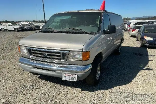 Photo of 2003 Ford Econoline
