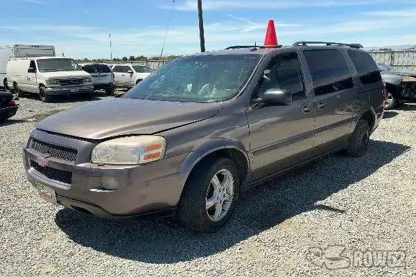 Photo of 2005 Chevrolet Uplander