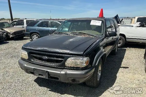 Photo of 2000 Ford Explorer