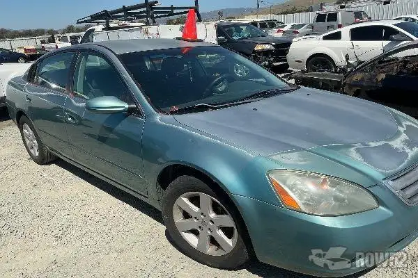 Photo of 2002 Nissan Altima
