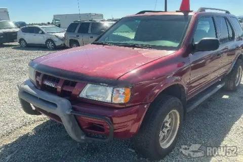 Photo of 2004 Isuzu Rodeo