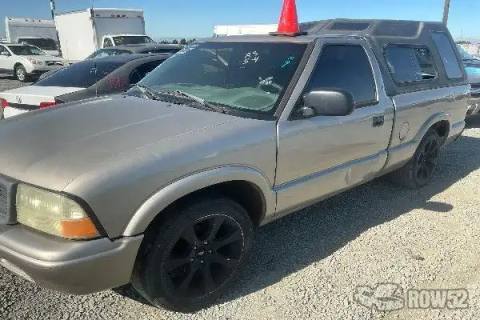 Photo of 2002 GMC Sonoma
