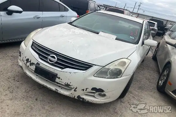 Photo of 2010 Nissan Altima