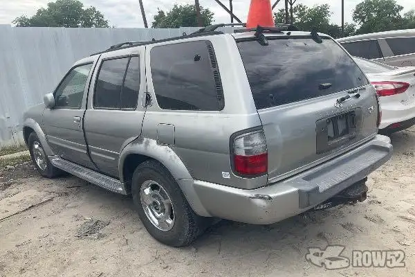 Photo of 1999 Infiniti QX4 (1999)