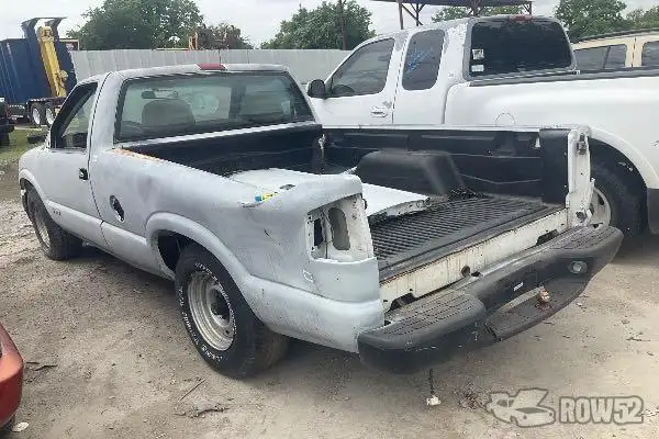 Photo of 1998 Chevrolet S10 Pickup