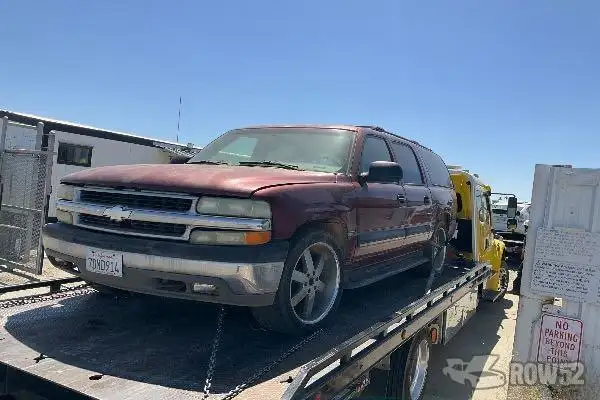 Photo of 2002 Chevrolet Suburban