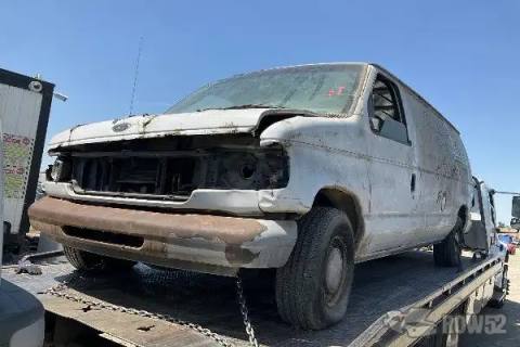 Photo of 2000 Ford Econoline