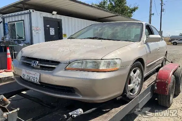 Photo of 2000 Honda Accord