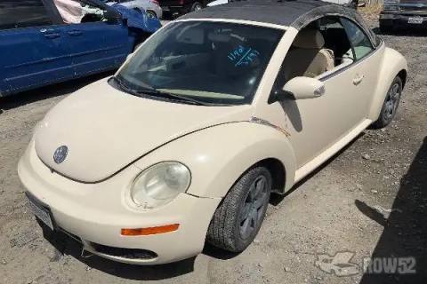 Photo of 2006 Volkswagen New Beetle