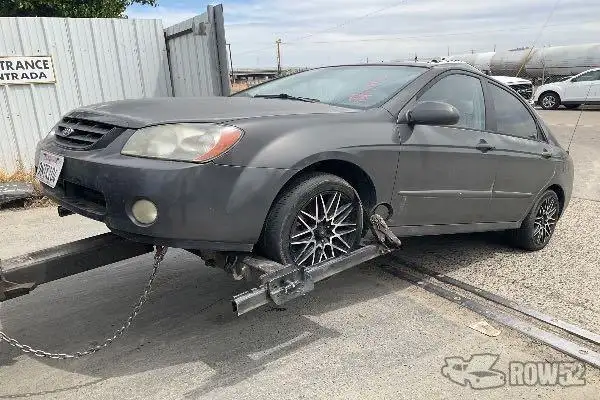 Photo of 2004 Kia Spectra