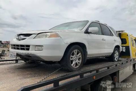 Photo of 2005 Acura MDX