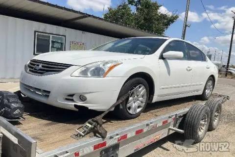 Photo of 2010 Nissan Altima
