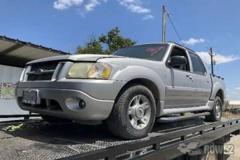 Photo of 2004 Ford Explorer Sport Trac