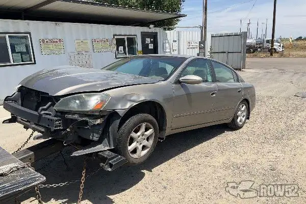 Photo of 2005 Nissan Altima