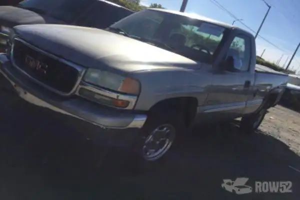 Photo of 2000 GMC Sierra 2500
