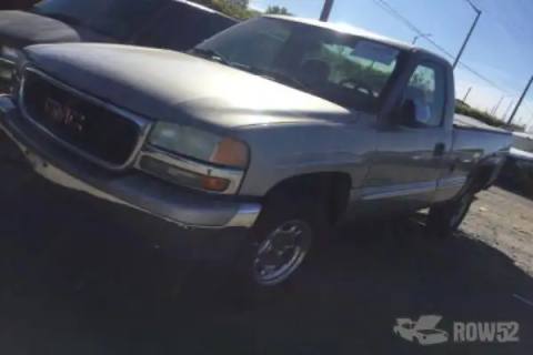 Photo of 2000 GMC Sierra 2500