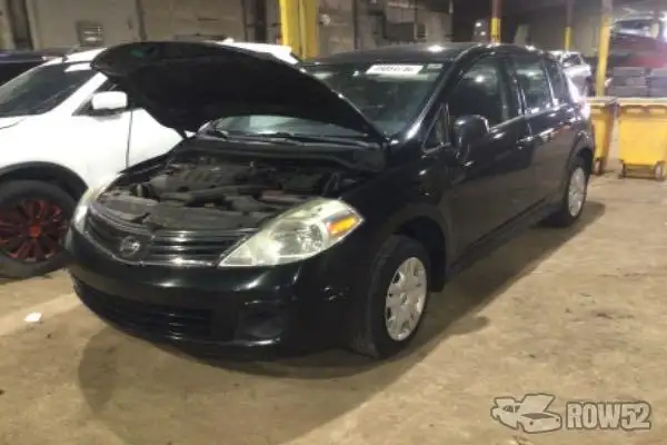 Photo of 2010 Nissan Versa
