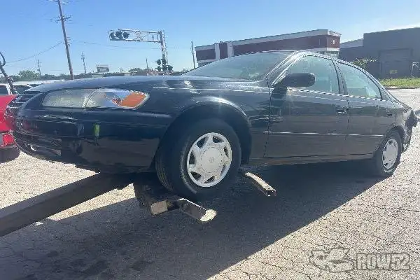 Photo of 1999 Toyota Camry