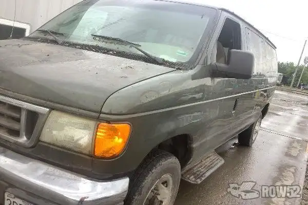 Photo of 2004 Ford Econoline
