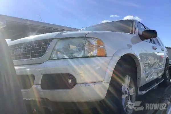 Photo of 2004 Ford Explorer